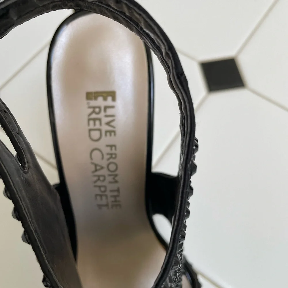 Black evening shoes - Picture 3 of 7